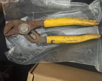 Klein Tools Pump Pliers with Yellow Handles