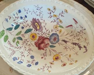 Vernon Kilns "Bhinny" Pattern Dinnerware Set