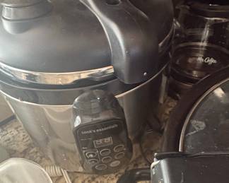 Cook's Essentials Pressure Cooker