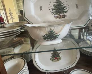Carlton Sabin Christmas Tree Pattern Dinnerware Set