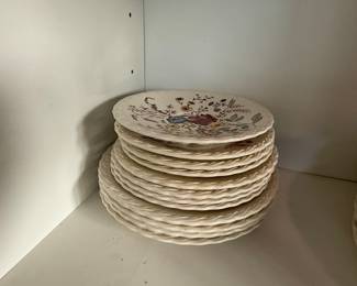 Vernon Kilns "Chintz" Pattern Dinnerware Set