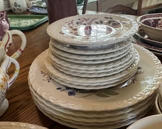 Vernon Kilns "Bhinny" Pattern Dinnerware Set