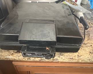 Dazey "Short Order Chef" Waffle Baker, Sandwich Maker, Griddle