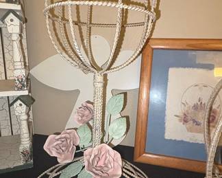 Wire Rose Topiary Stand