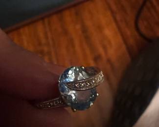 Oval Aquamarine and Diamond Ring in White Gold