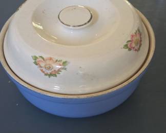 Vintage Hall's Superior Quality Kitchenware Casserole Dish with Rose Pattern