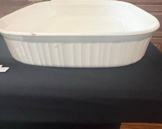 CorningWare French White 2.5 Quart Oval Casserole Dish