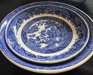 Blue Willow Pattern China Plates