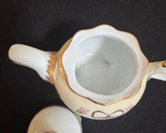 Cynthia's Hallmark Mini Teapot