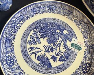 Wood & Sons Willow Pattern Dinner Plates