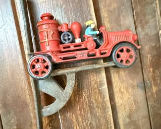 Hubley Cast Iron Fire Pumper Truck