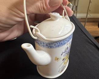 Hallmark Nature's Sketchbook Floral Pitcher