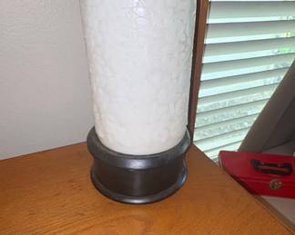 Frosted Leaf Pattern Glass Hurricane Lamp with Dark Base