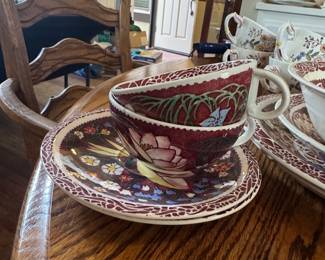 Vernon Kilns Lei Lani "Designed by Don Blanding" Dinnerware Set