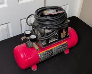 Husky Whisper 2 Gallon Air Compressor