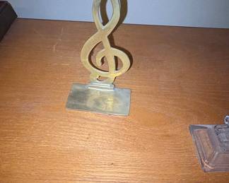 Brass Treble Clef Desk Accessory