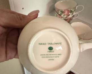 Nikko Tableware Precious Rose Pattern Teacups