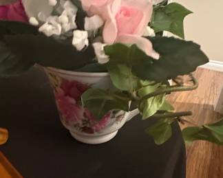 Floral Arrangement in Vintage Teacup