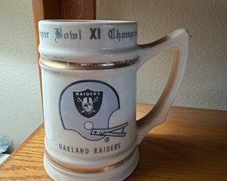 Oakland Raiders Super Bowl XI Champions Commemorative Stein Mug