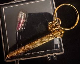 Vintage Gold Tone Retractable Pen Keychain