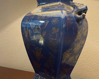 Blue & Gold Porcelain Chinoiserie Table Lamp