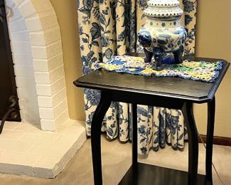 Repurposed&nbsp;Chinoiserie Blue & White Ceramic Tripod Incense Burner Table Lamp