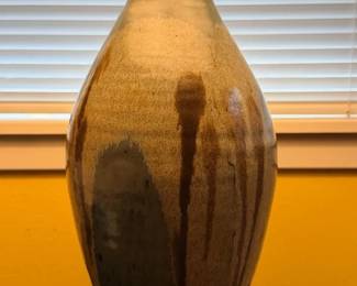 Earthenware Table Lamp with Wooden Base