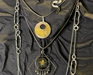 Lovely Necklace Lot Glass Beads And Snake Earrings