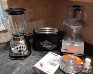 Oster Blender, Toastmaster Toaster And Cuisenart Food Processor