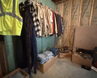 Levis, Carhartt, Men's Workwear