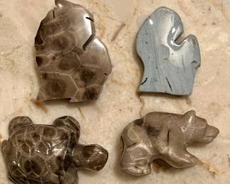 ADORABLE LITTLE PETOSKEY STONE TURTLE, THE MITTEN & BEAR