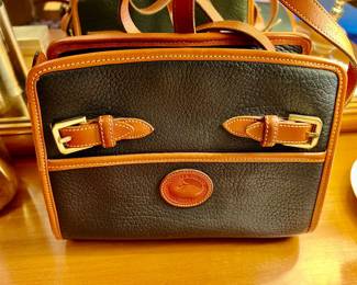 VINTAGE DOONEY & BOURKE PURSE / BAG