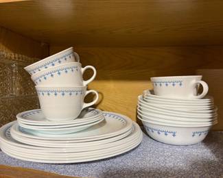 CORELLE BLUE SNOWFLAKE GARLAND  