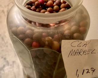 LARGE JAR OF OVER 1000 ANTIQUE CLAY MARBLES - JAR SOLD SEPARATELY