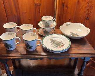 SPODE CHRISTMAS DISHES
