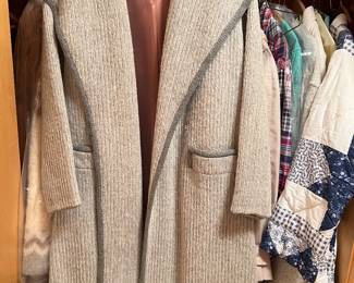 VINTAGE COAT THE VOGUE