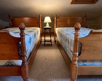 2 TWIN SIZE 4 POSTER BEDS POSS CHERRY? SOLID AND IN GREAT SHAPE!! 