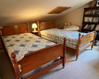 2 TWIN SIZE 4 POSTER BEDS POSS CHERRY? SOLID AND IN GREAT SHAPE!! 