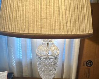 Crystal table lamp