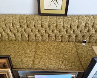 Tufted Flexsteel couch