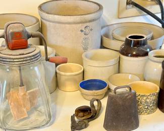 So many vintage crocks!