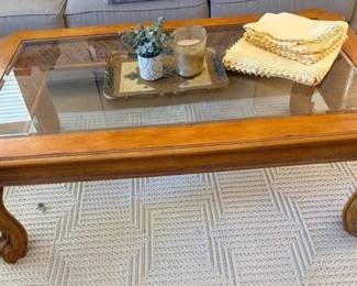 AM302Coffee Table, Table Cloth  More