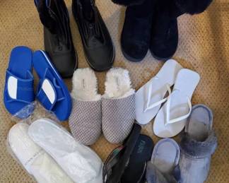 AM122Miscellaneous Footwear