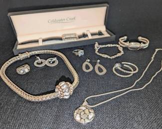 AM218Elegance In Silver Tones