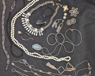 AM253Show Off Your Magnetic Style