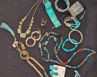 AM254Turquoise Toned Costume Jewelry
