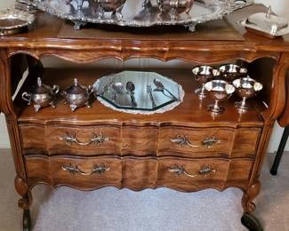 Thomasville Pecan Wood Buffet Server (French Provincial Louis XV style)