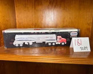 Crown Diecast Semi