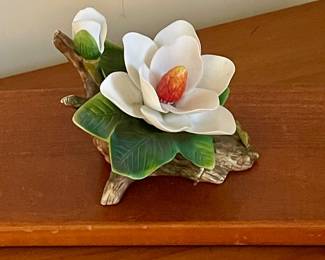 MAGNOLIA FLOWER FIGURE