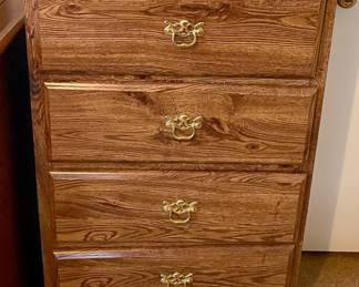 4-DRAWER CHEST